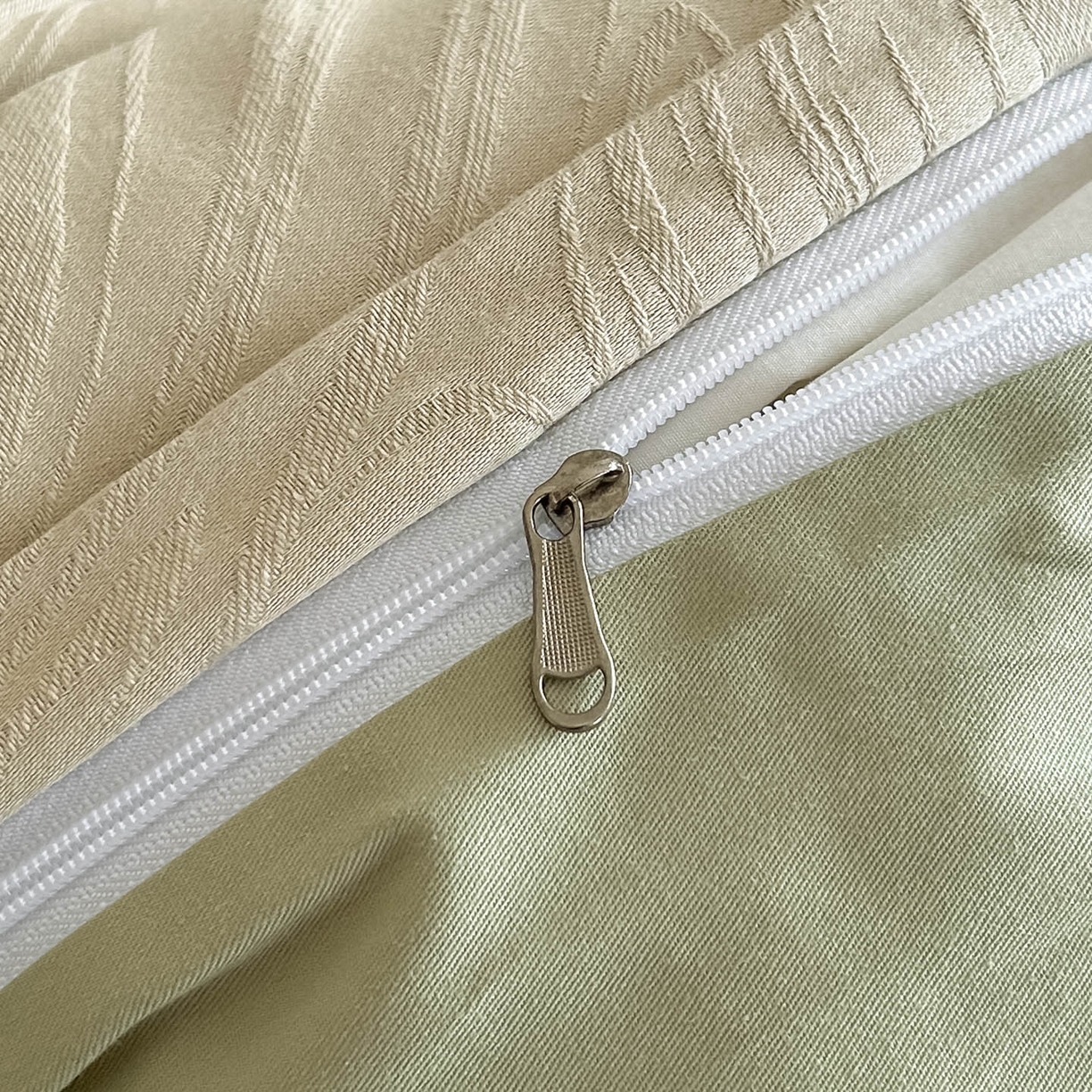 91家纺网 家纺一手货源 找家纺 曼之夏 2026新款60支全棉水洗浮雕提花四件套 凯迪娜-浅茶色