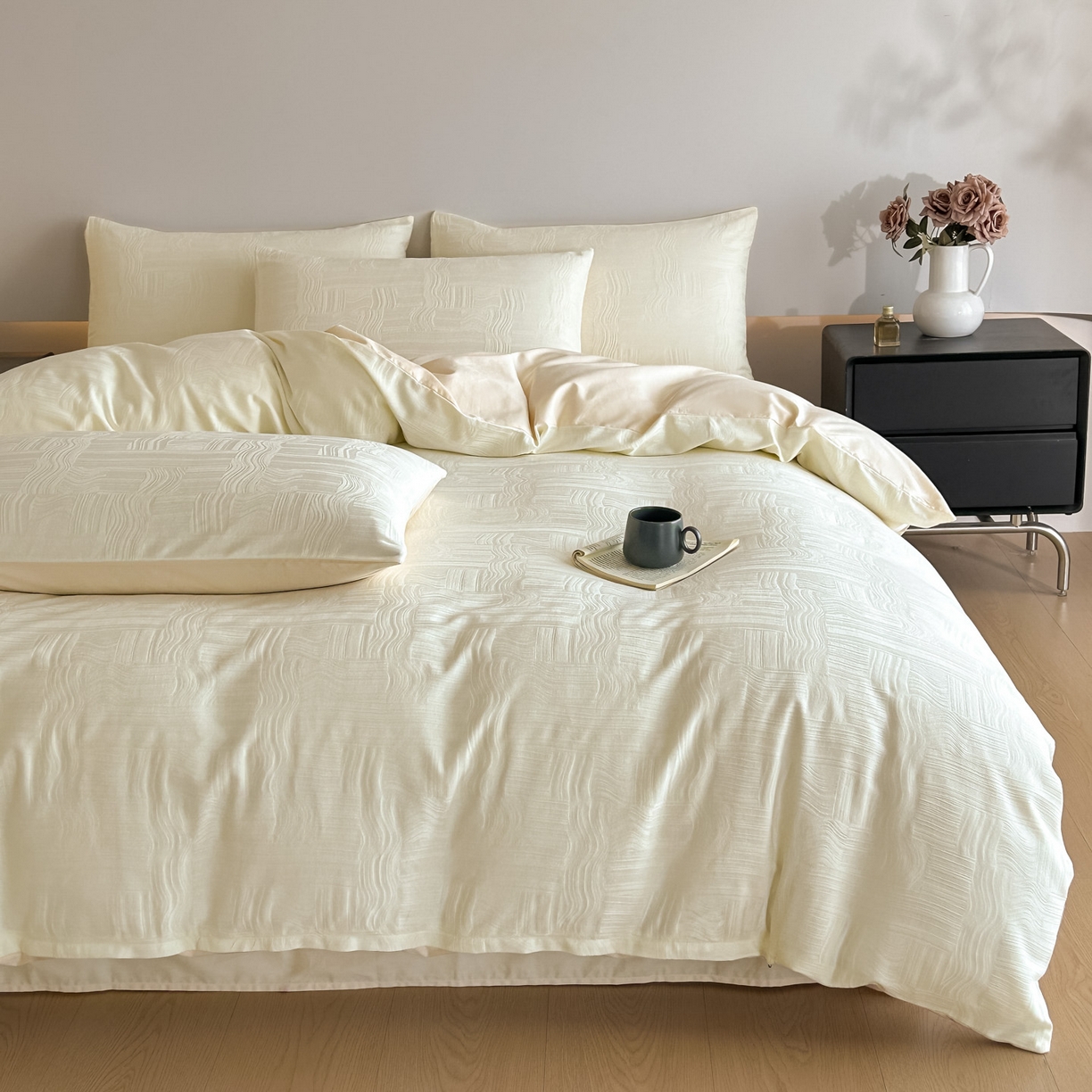 91家纺网 家纺一手货源 找家纺 曼之夏 2026新款60支全棉水洗浮雕提花四件套 幻纤影-米白