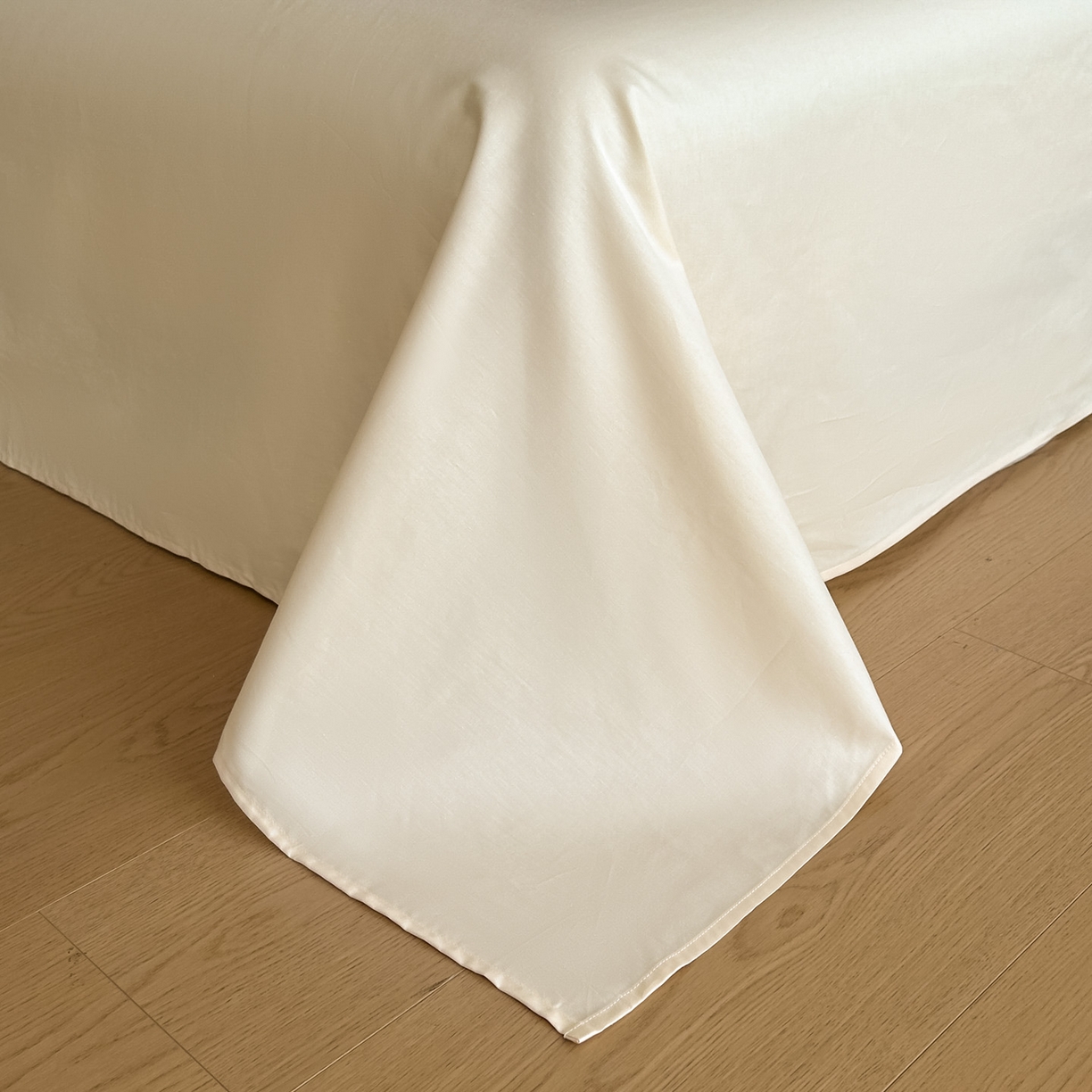 91家纺网 家纺一手货源 找家纺 曼之夏 2026新款60支全棉水洗浮雕提花四件套 凯迪娜-米白