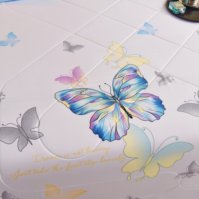 91家纺网 家纺一手货源 找家纺 美丽折家纺 2026新款乳胶被夏凉被空调被 七彩蝴蝶