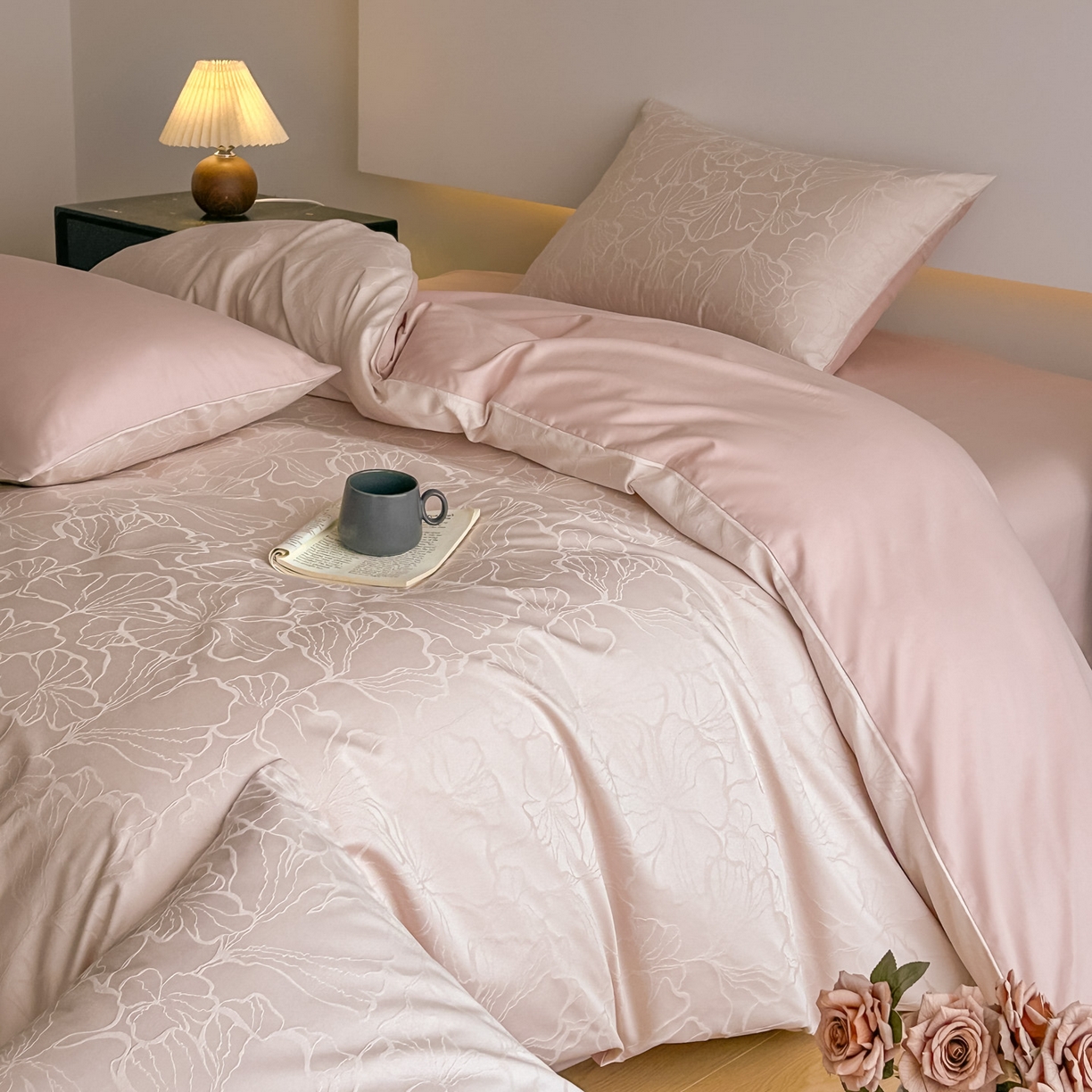 91家纺网 家纺一手货源 找家纺 曼之夏 2026新款60支全棉水洗浮雕提花四件套 山涧雾-卡其粉