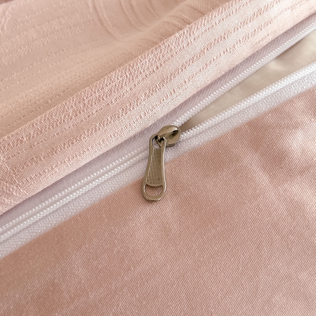 91家纺网 家纺一手货源 找家纺 （总）曼之夏 2026新款60支全棉水洗浮雕提花四件套