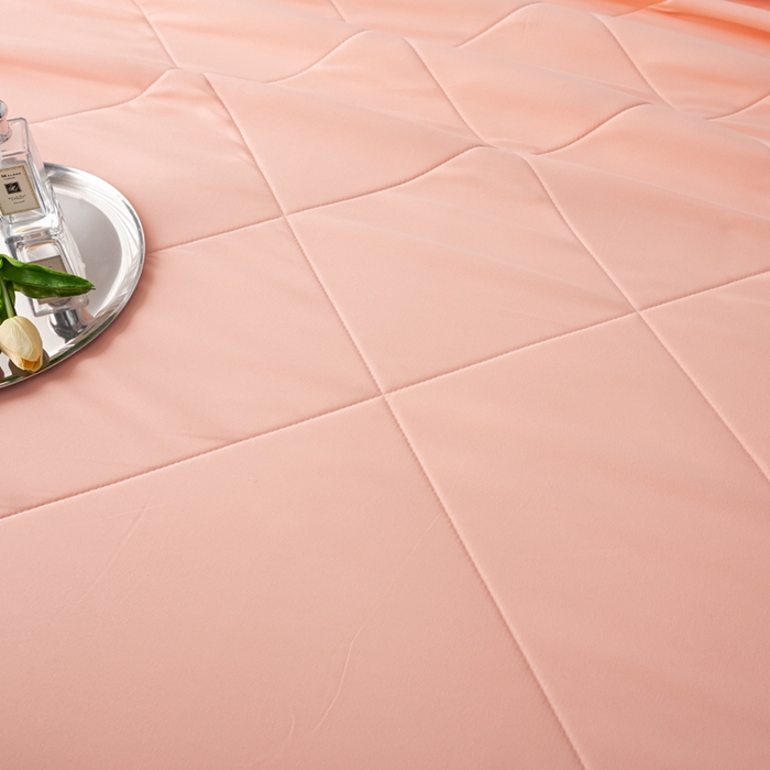 91家纺网 家纺一手货源 找家纺 美丽折家纺 2026新款乳胶被夏凉被空调被 玉色