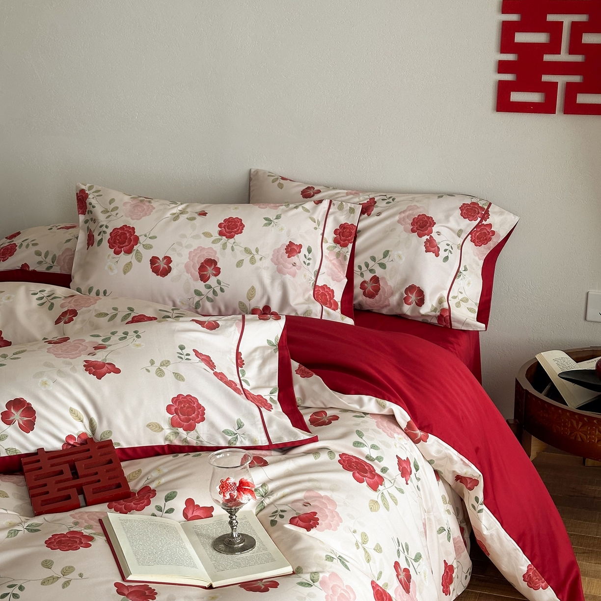 91家纺网 家纺一手货源 找家纺 （总）西西家居 2026新款100S长绒棉纯棉数码款印花四件套-玫瑰情书（含精致红色礼盒）