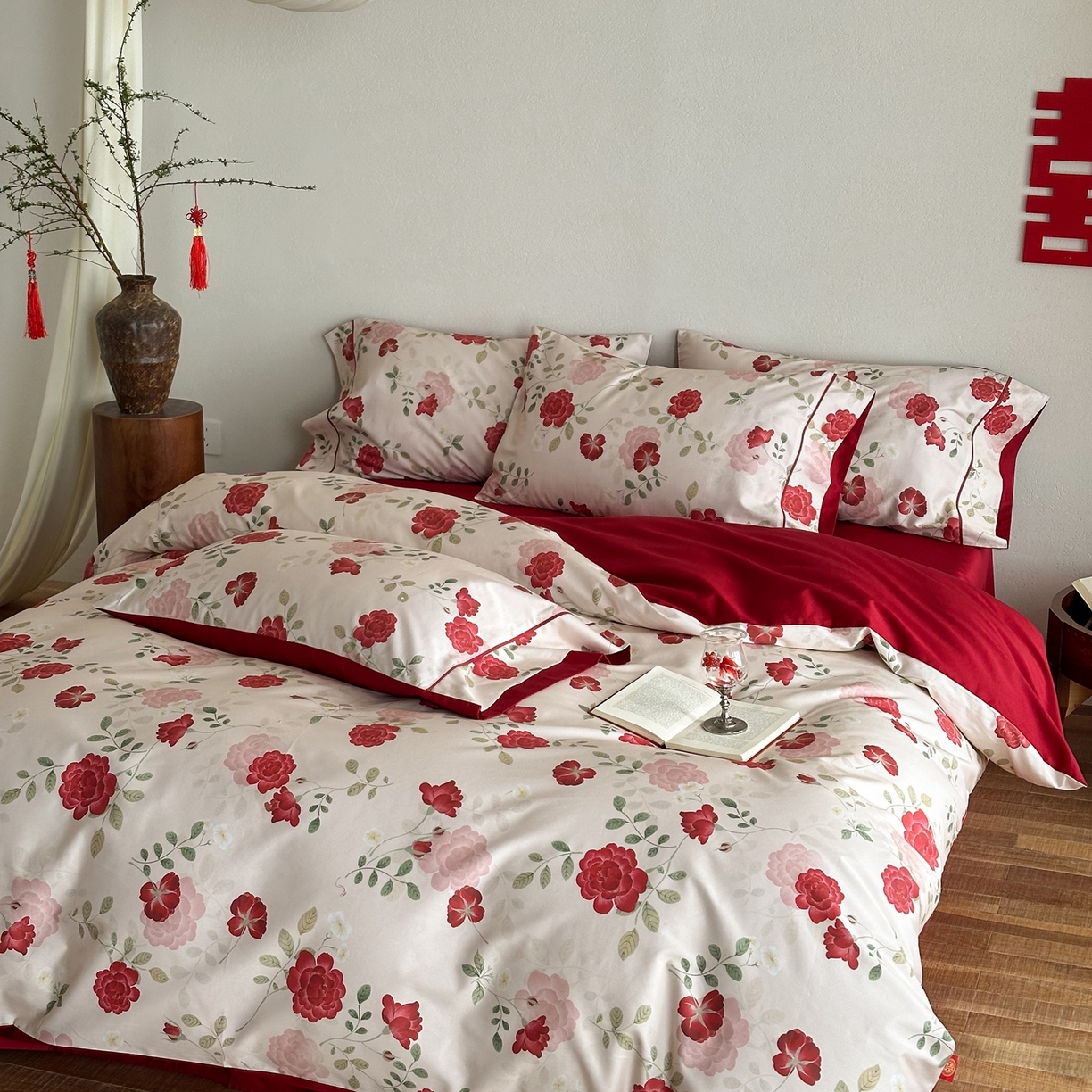 91家纺网 家纺一手货源 找家纺 （总）西西家居 2026新款100S长绒棉纯棉数码款印花四件套-玫瑰情书（含精致红色礼盒）