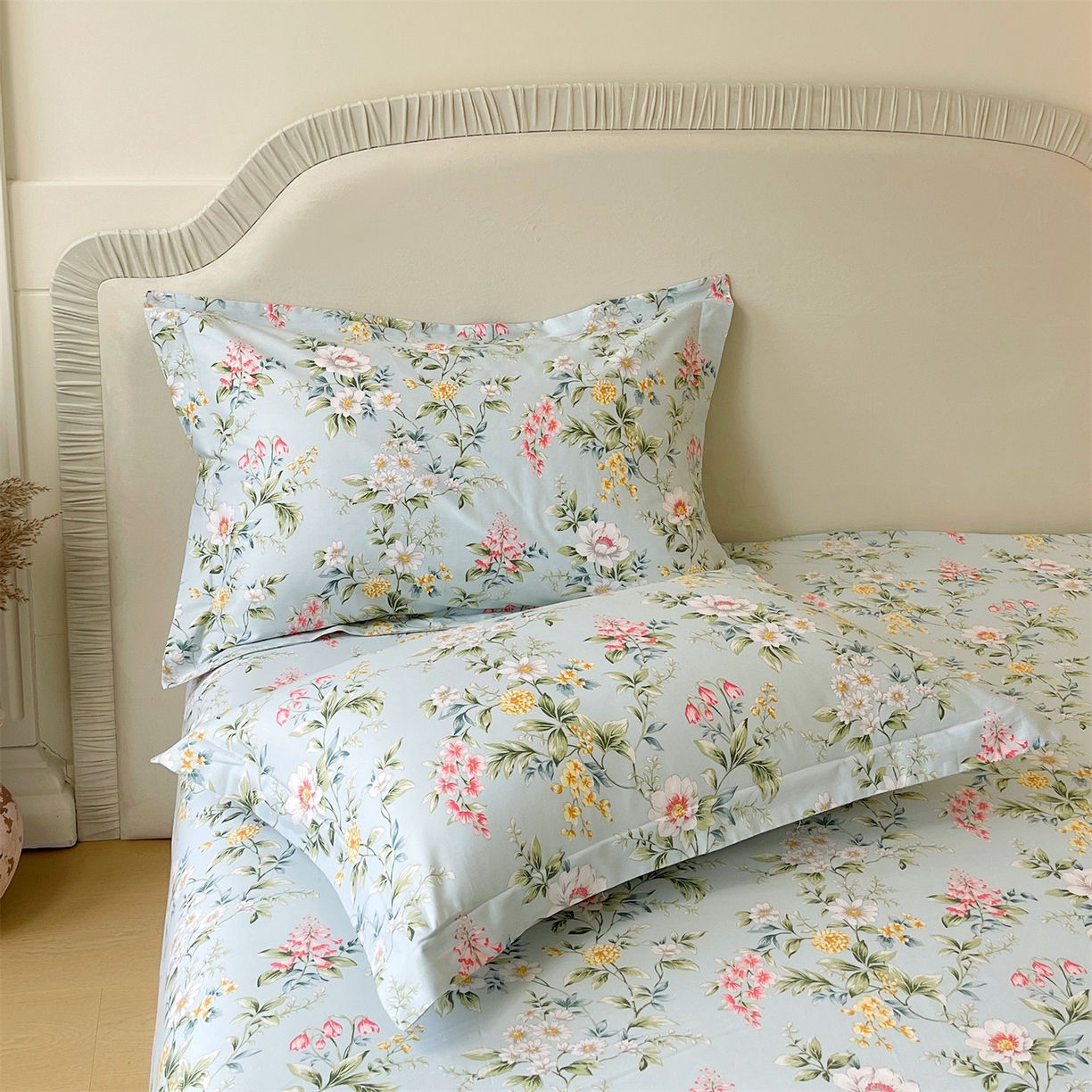 91家纺网 家纺一手货源 找家纺 宝齐莱家纺 2026新款全棉纯棉13372印花单枕套枕套单件 午后花园