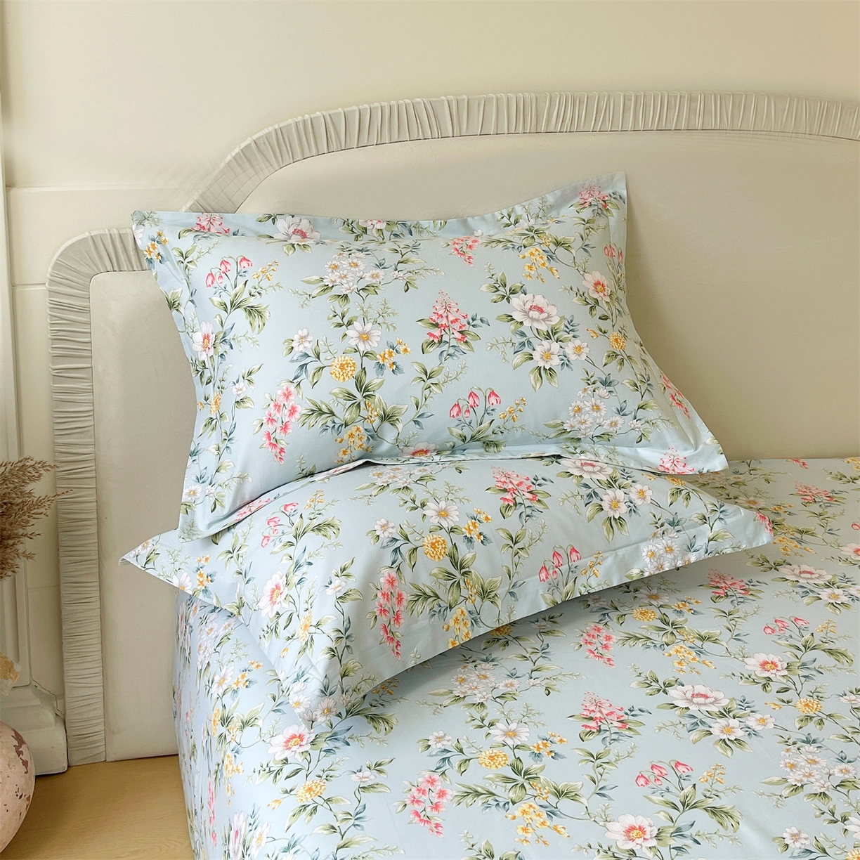 91家纺网 家纺一手货源 找家纺 宝齐莱家纺 2026新款全棉纯棉13372印花单枕套枕套单件 午后花园