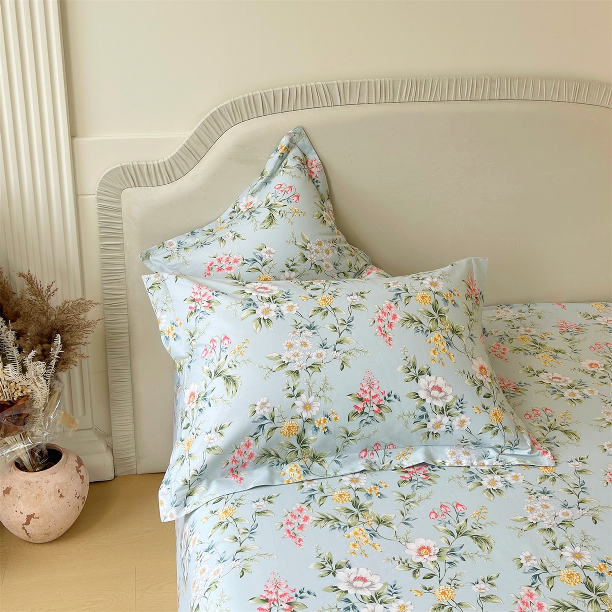 91家纺网 家纺一手货源 找家纺 宝齐莱家纺 2026新款全棉纯棉13372印花单枕套枕套单件 午后花园