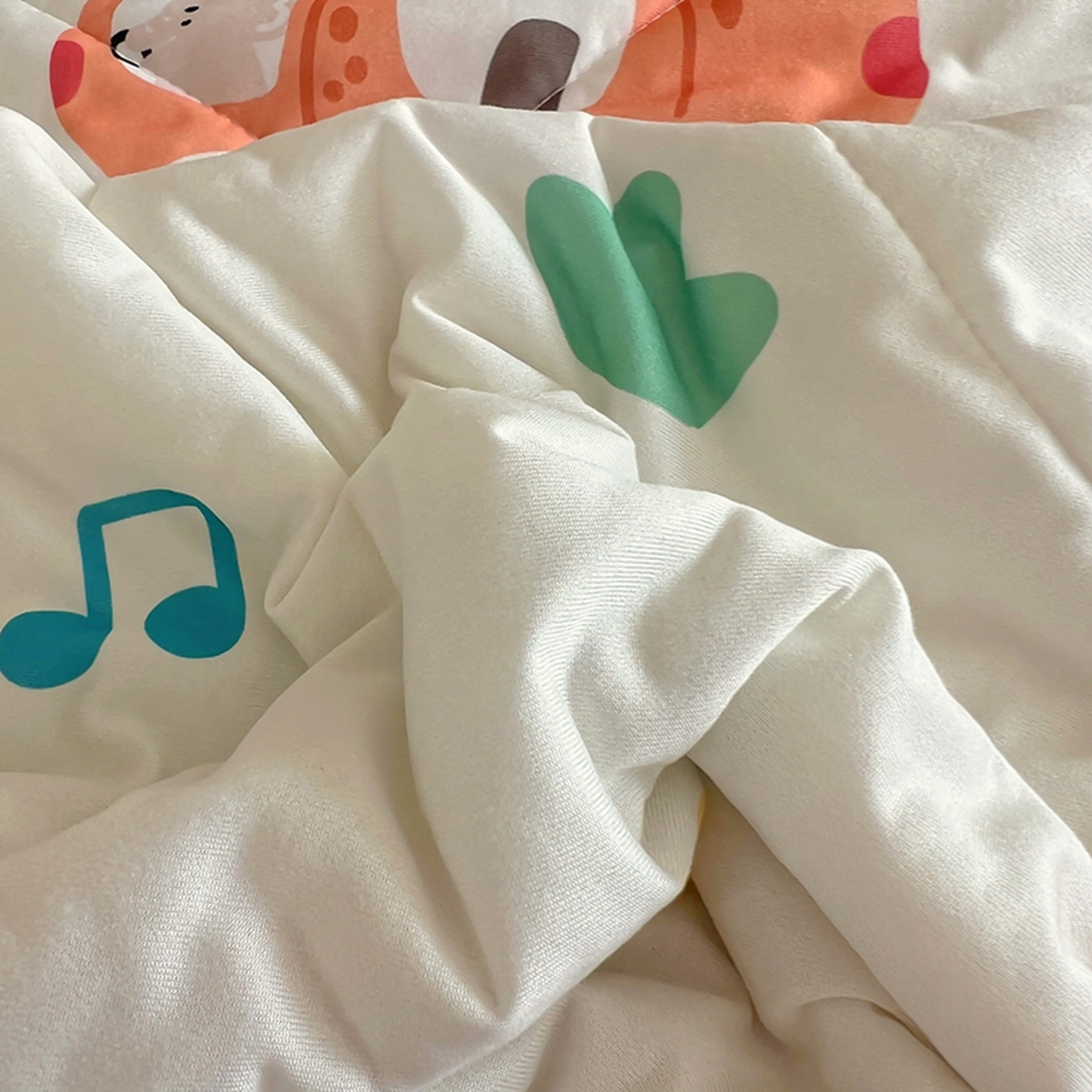 91家纺网 家纺一手货源 找家纺 希诺家居 2026新款卡通小清新牛奶针织棉夏被空调被（花型独家专版） 蔬菜小车