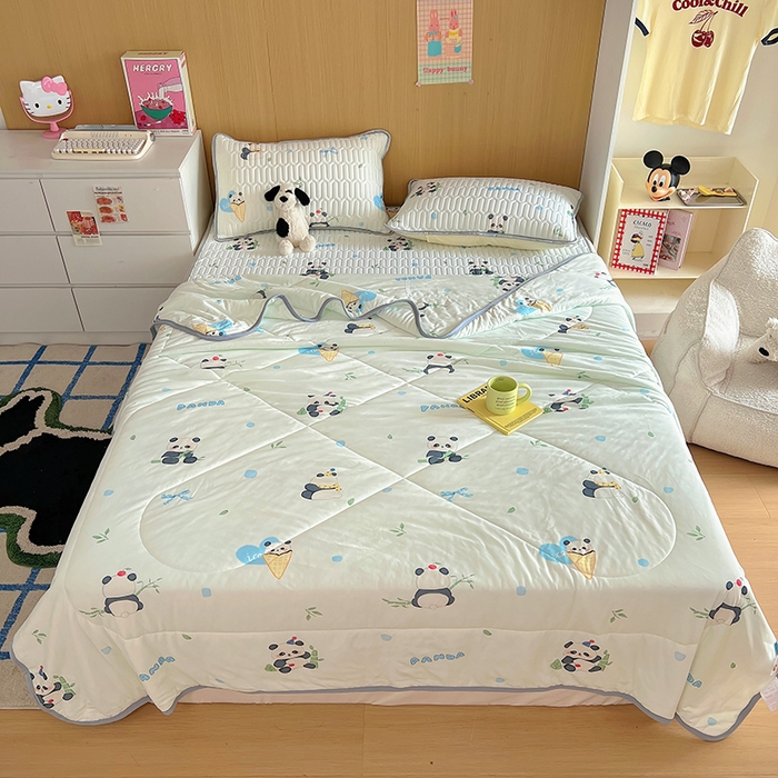 91家纺网 家纺一手货源 找家纺 希诺家居 2026新款卡通小清新牛奶针织棉夏被空调被（花型独家专版） 竹子熊猫