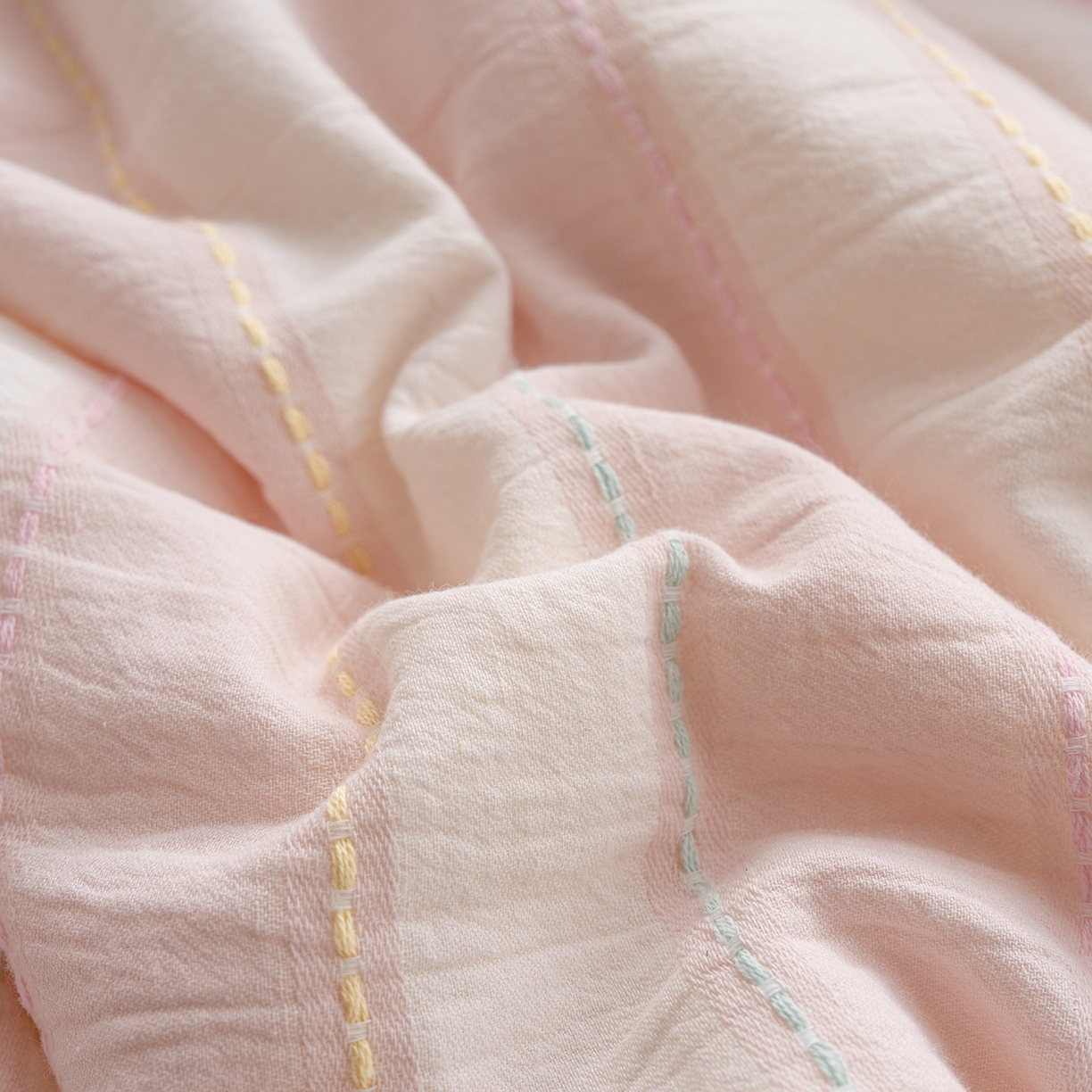 91家纺网 家纺一手货源 找家纺 被窝家纺 2026新款全棉双层纱提花夏被夏凉被空调被四件套-青柠桃夭 桃夭