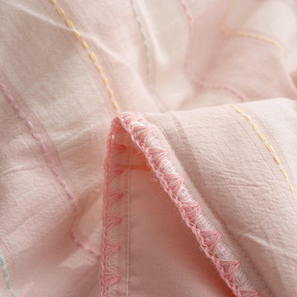 91家纺网 家纺一手货源 找家纺 被窝家纺 2026新款全棉双层纱提花夏被夏凉被空调被四件套-青柠桃夭 桃夭