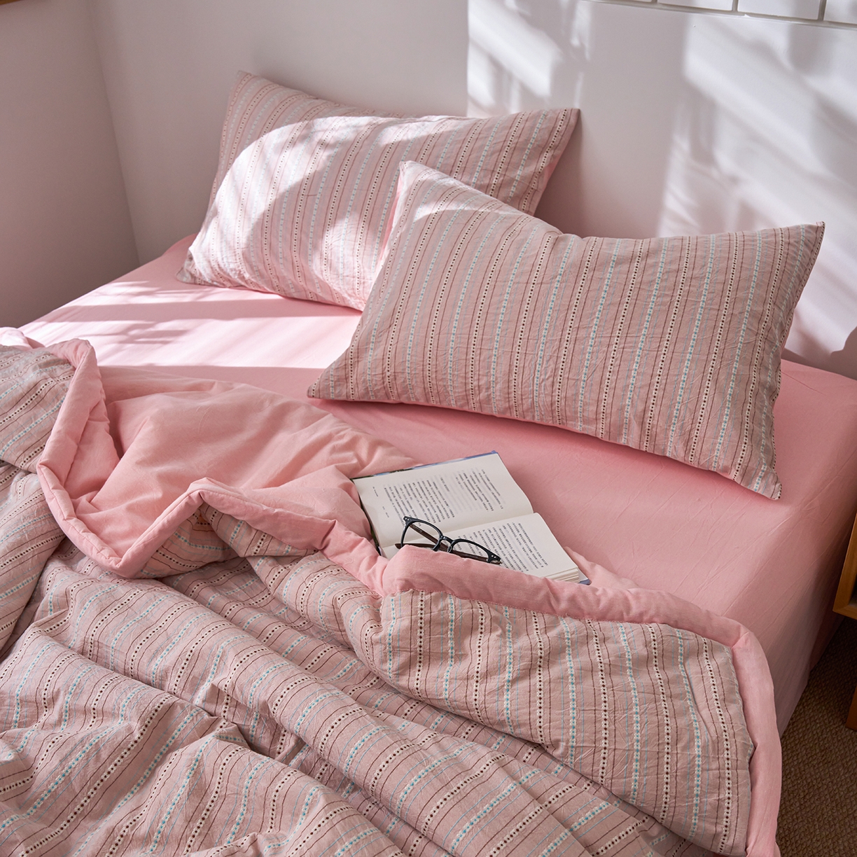 91家纺网 家纺一手货源 找家纺 （总）被窝家纺 2026新款全棉色织提花夏被夏凉被空调被四件套-莫奈花园