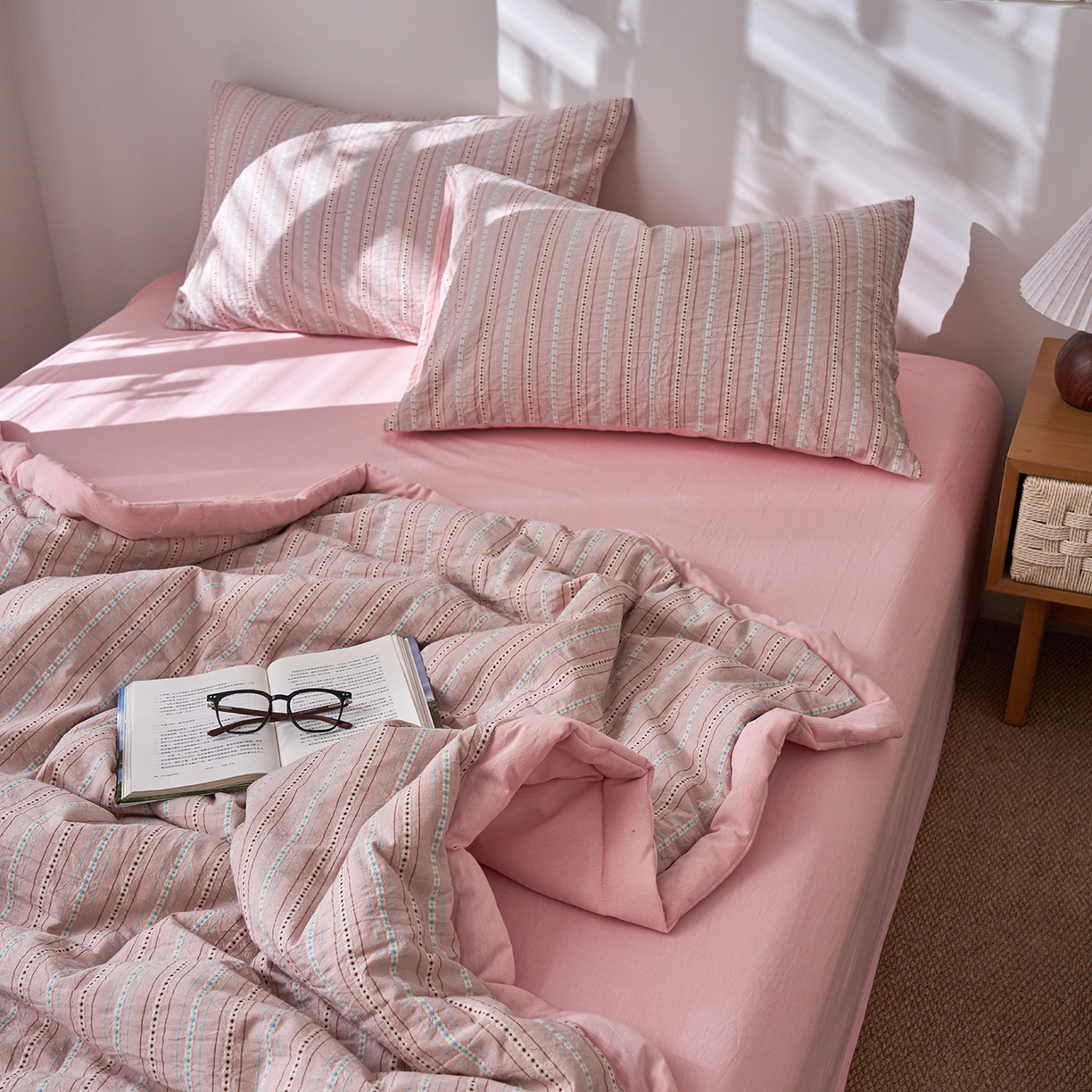 91家纺网 家纺一手货源 找家纺 被窝家纺 2026新款全棉色织提花夏被夏凉被空调被四件套-莫奈花园 莫奈花园-粉