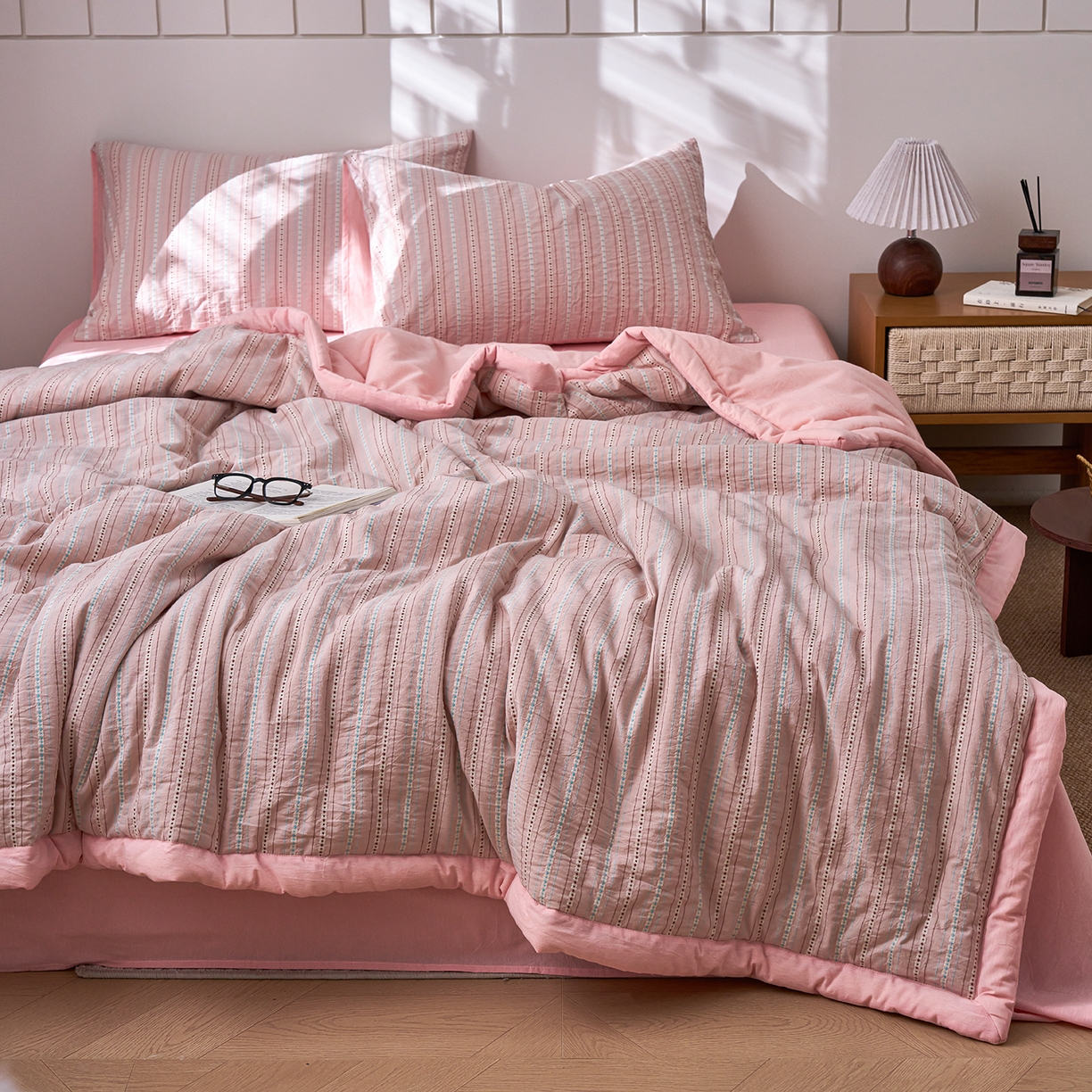 91家纺网 家纺一手货源 找家纺 （总）被窝家纺 2026新款全棉色织提花夏被夏凉被空调被四件套-莫奈花园