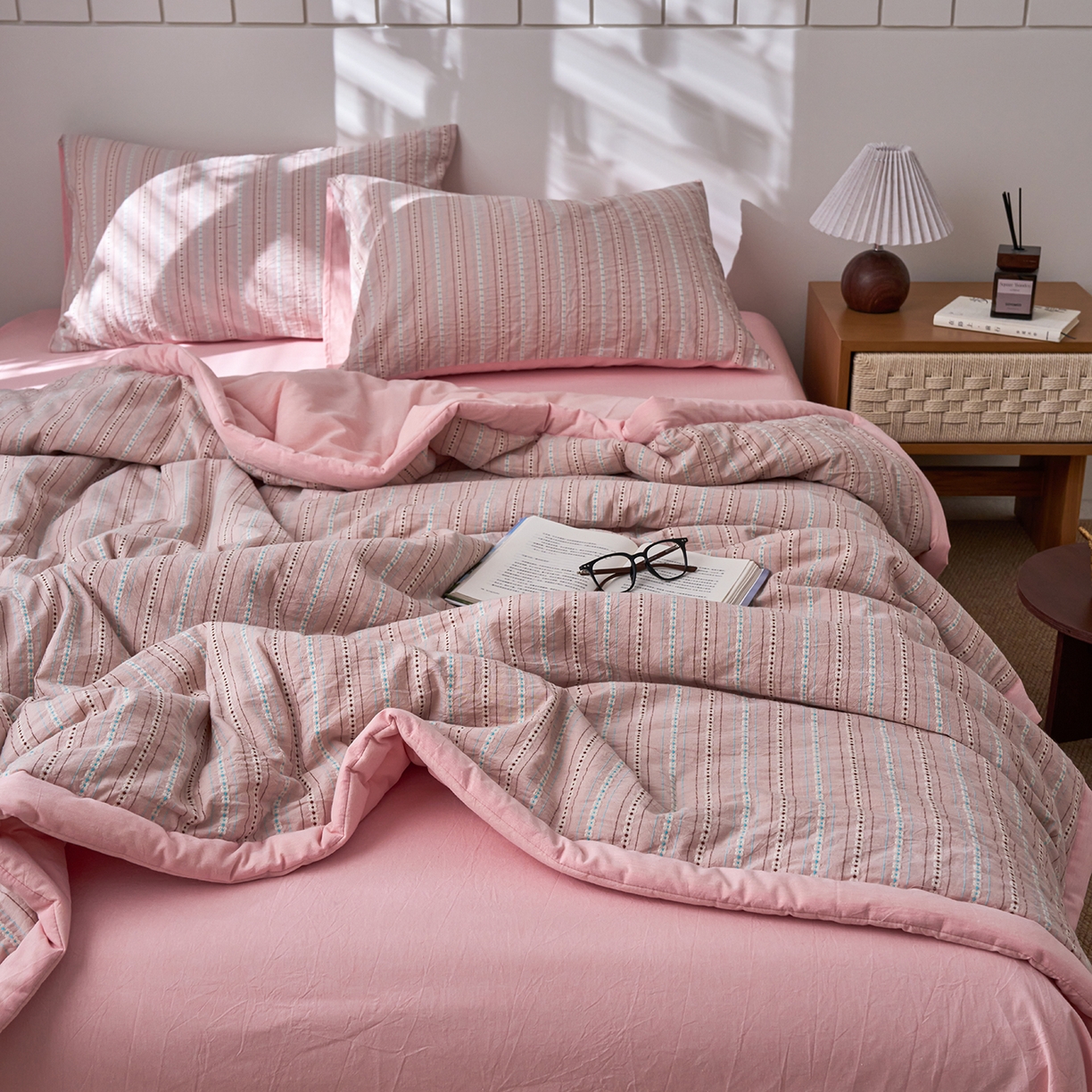 91家纺网 家纺一手货源 找家纺 被窝家纺 2026新款全棉色织提花夏被夏凉被空调被四件套-莫奈花园 莫奈花园-粉