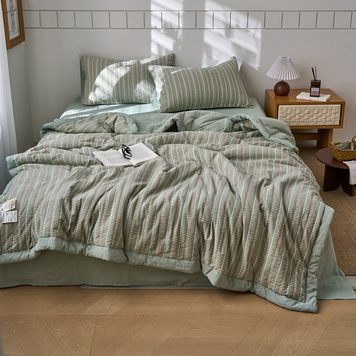 91家纺网 家纺一手货源 找家纺 被窝家纺 2026新款全棉色织提花夏被夏凉被空调被四件套-莫奈花园 莫奈花园-绿