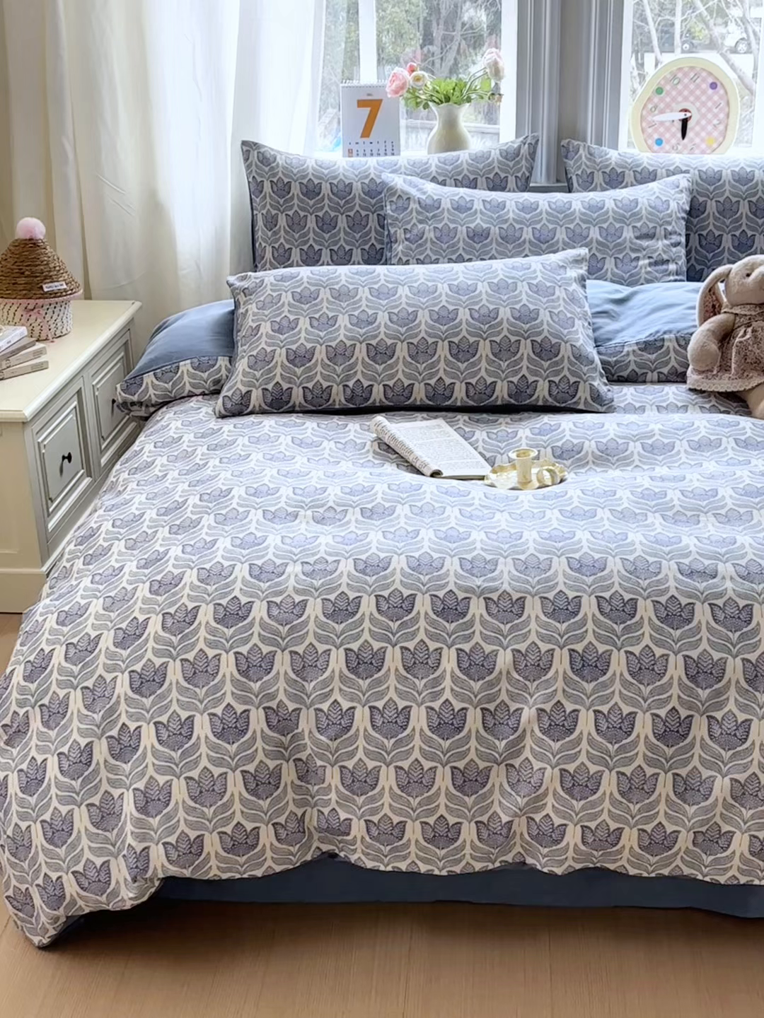 91家纺网 家纺一手货源 找家纺 如意朵 2026新款全棉棉麻印花四件套 蓝郁