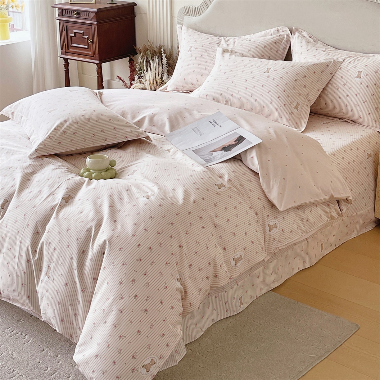 91家纺网 家纺一手货源 找家纺 宝齐莱家纺 2026新款全棉纯棉13372印花四件套 小确幸