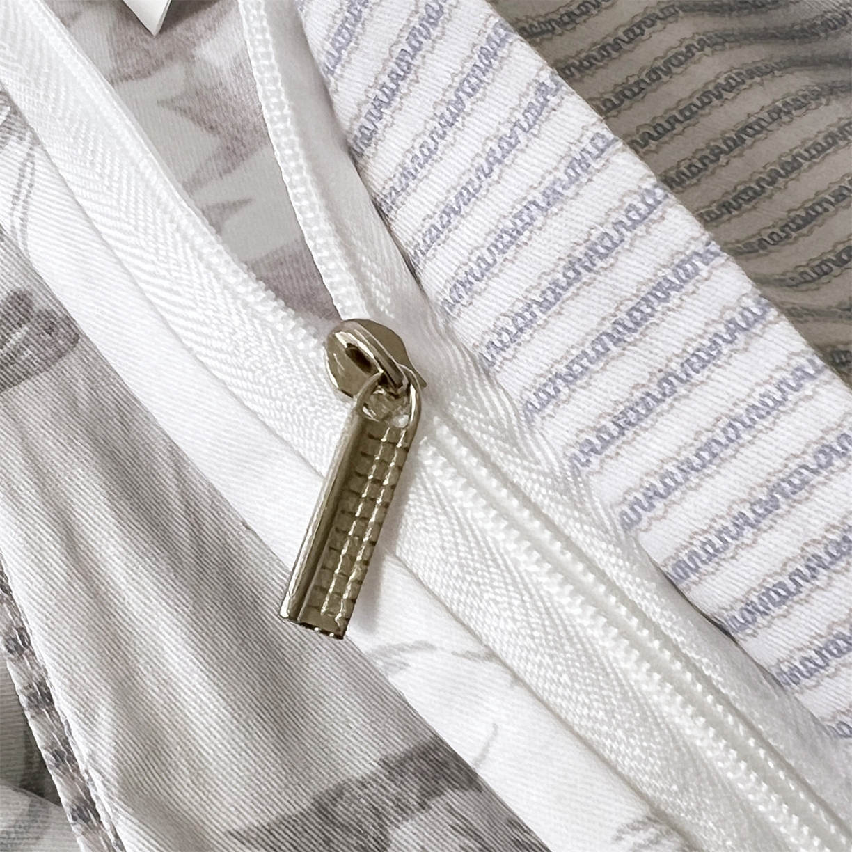 91家纺网 家纺一手货源 找家纺 宝齐莱家纺 2026新款全棉纯棉13372印花四件套 花解语