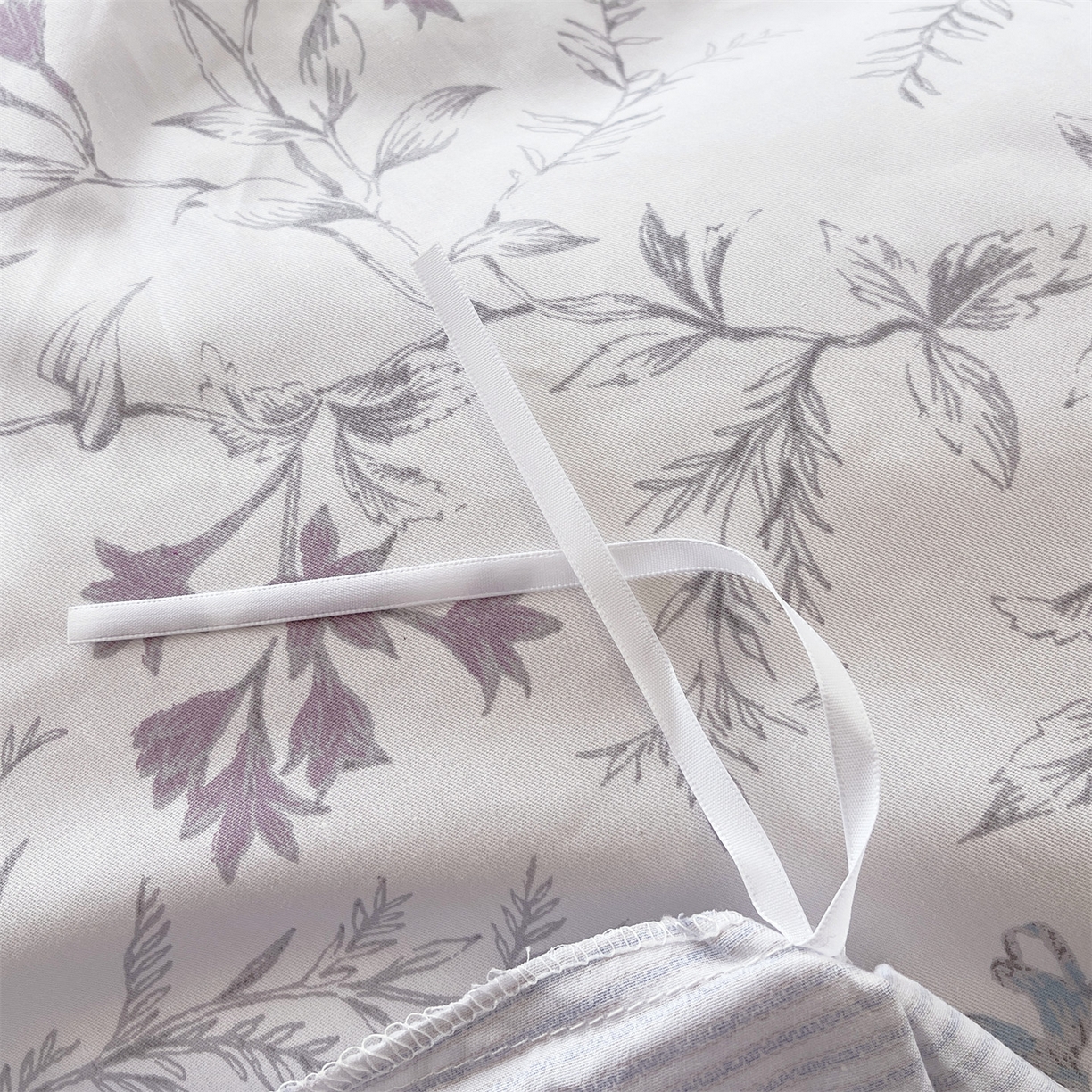 91家纺网 家纺一手货源 找家纺 宝齐莱家纺 2026新款全棉纯棉13372印花四件套 花解语