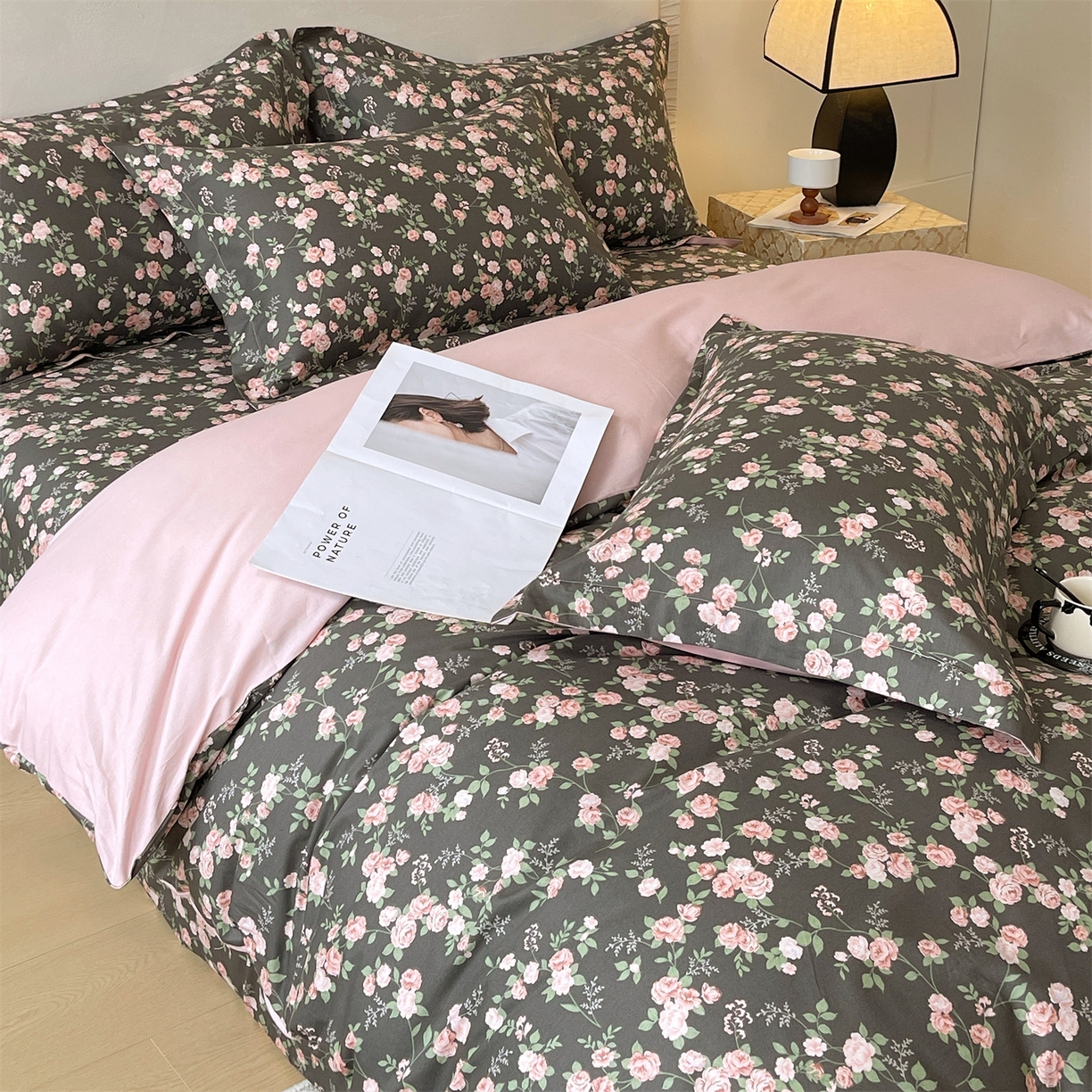 91家纺网 家纺一手货源 找家纺 宝齐莱家纺 2026新款全棉纯棉13372印花四件套 美如画