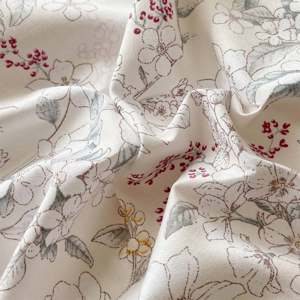 91家纺网 家纺一手货源 找家纺 宝齐莱家纺 2026新款全棉纯棉13372印花四件套 烟花间