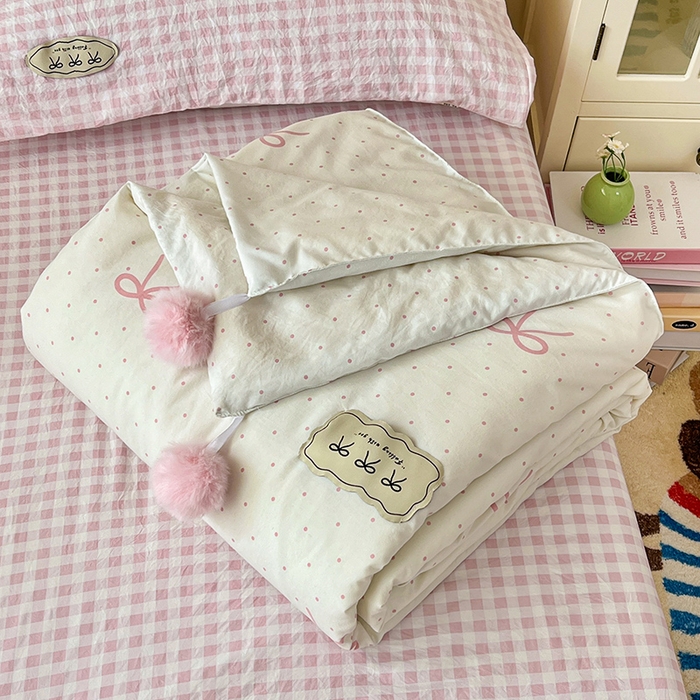 91家纺网 家纺一手货源 找家纺 （总）桃心家居 2026新款A类ins云柔水洗棉织标蝴蝶结毛球少女大豆单夏被夏被四件套系列