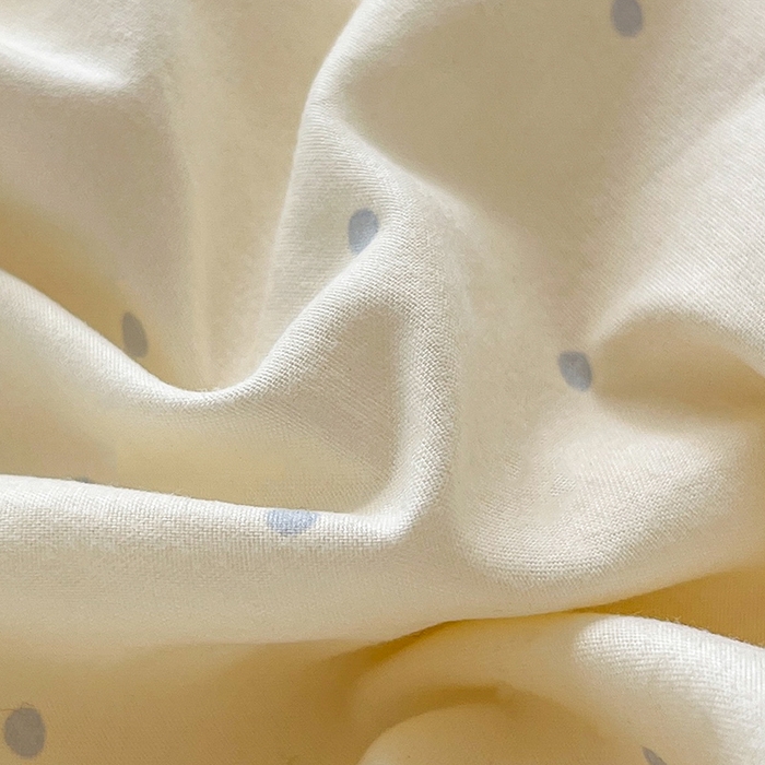 91家纺网 家纺一手货源 找家纺 桃心家居 2026新款A类ins云柔水洗棉织标蝴蝶结毛球少女大豆单夏被夏被四件套系列 水洗棉毛球-夏被清新梦蓝