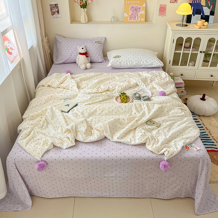 91家纺网 家纺一手货源 找家纺 桃心家居 2026新款A类ins云柔水洗棉织标蝴蝶结毛球少女大豆单夏被夏被四件套系列 水洗棉毛球-夏被芋泥波点
