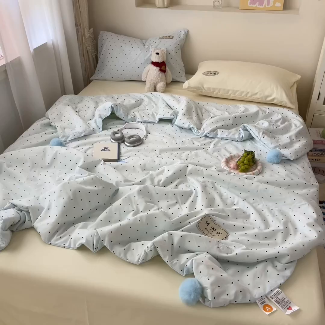 91家纺网 家纺一手货源 找家纺 （总）桃心家居 2026新款A类ins云柔水洗棉织标蝴蝶结毛球少女大豆单夏被夏被四件套系列