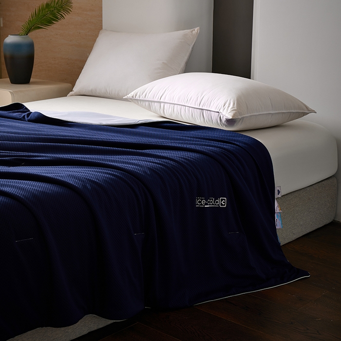 91家纺网 家纺一手货源 找家纺 鸣升家纺 2026新款氨纶提花凉感丝夏被西瓜被空调被冰淇淋夏凉被空调被 冰感-深蓝