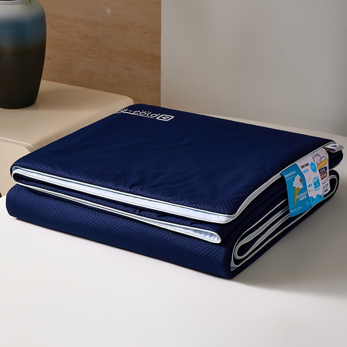 91家纺网 家纺一手货源 找家纺 鸣升家纺 2026新款氨纶提花凉感丝夏被西瓜被空调被冰淇淋夏凉被空调被 冰感-深蓝