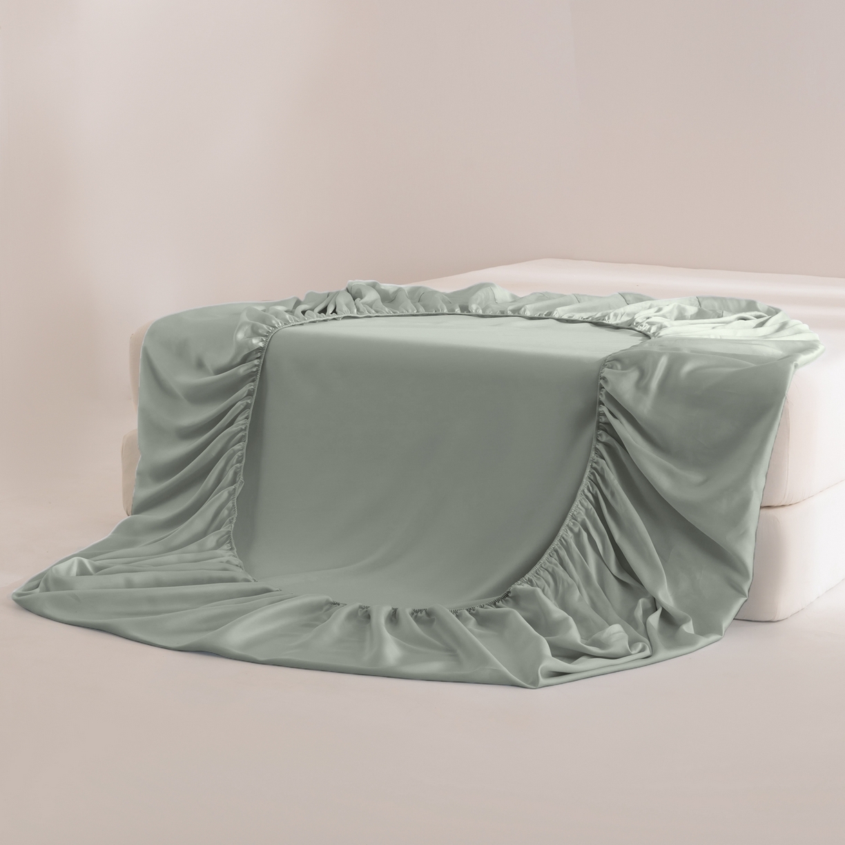 91家纺网 家纺一手货源 找家纺 （总）眠博士 2026新款60S天丝莱赛尔纯色床笠-场景二