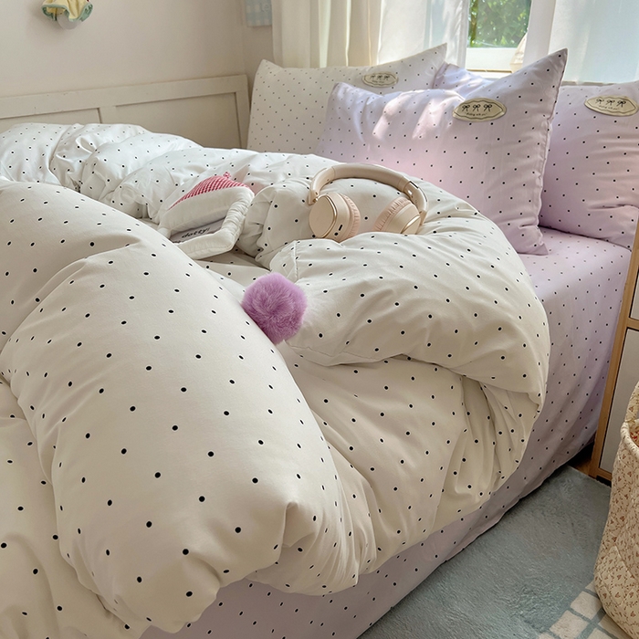 91家纺网 家纺一手货源 找家纺 桃心家居 2026新款A类ins云柔水洗棉织标混搭蝴蝶结毛球少女奶呼呼仙气四件套 水洗棉毛球-蝴蝶结芋泥波点