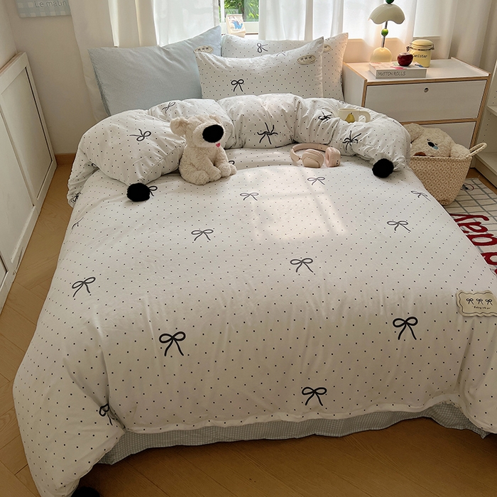 91家纺网 家纺一手货源 找家纺 桃心家居 2026新款A类ins云柔水洗棉织标混搭蝴蝶结毛球少女奶呼呼仙气四件套 水洗棉毛球-蝴蝶结可可小姐