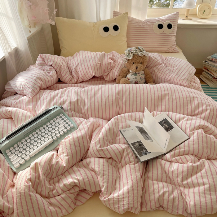 91家纺网 家纺一手货源 找家纺 （总）桃心家居 2026新款A类亲肤舒适软糯云柔水洗棉大眼睛毛巾绣混搭格子撞色系列四件套