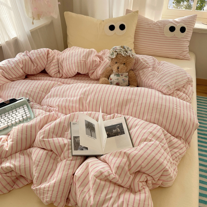 91家纺网 家纺一手货源 找家纺 （总）桃心家居 2026新款A类亲肤舒适软糯云柔水洗棉大眼睛毛巾绣混搭格子撞色系列四件套