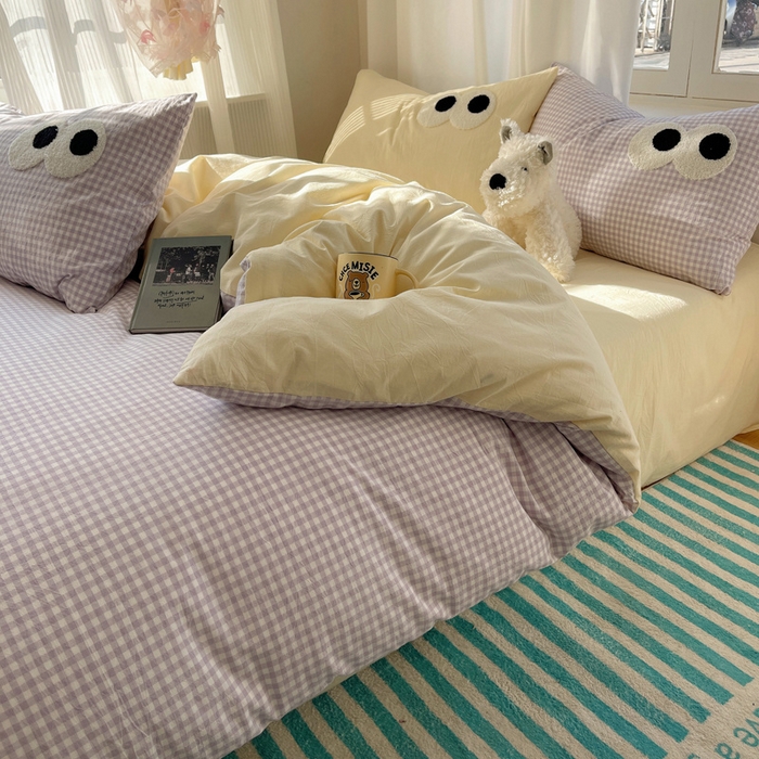 91家纺网 家纺一手货源 找家纺 桃心家居 2026新款A类亲肤舒适软糯云柔水洗棉大眼睛毛巾绣混搭格子撞色系列四件套 云柔水洗棉-大眼紫小格奶黄