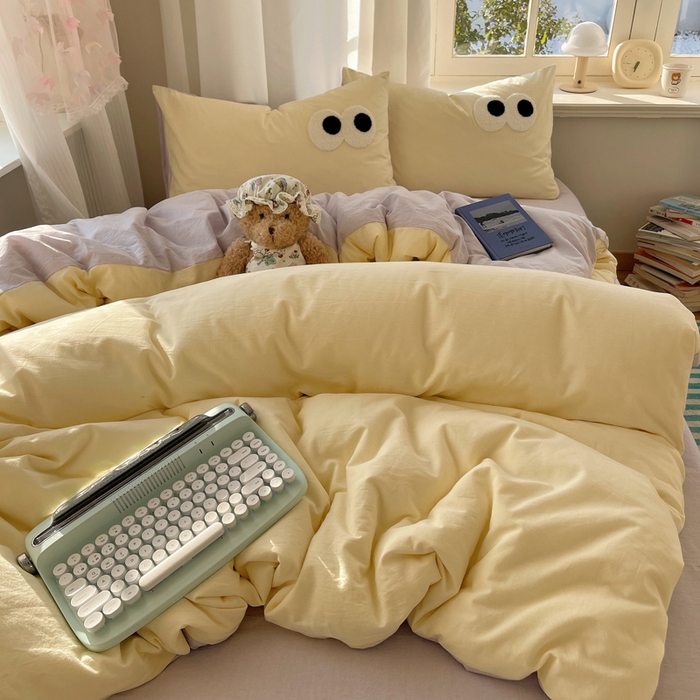 91家纺网 家纺一手货源 找家纺 桃心家居 2026新款A类亲肤舒适软糯云柔水洗棉大眼睛毛巾绣混搭格子撞色系列四件套 云柔水洗棉-大眼奶油葡萄