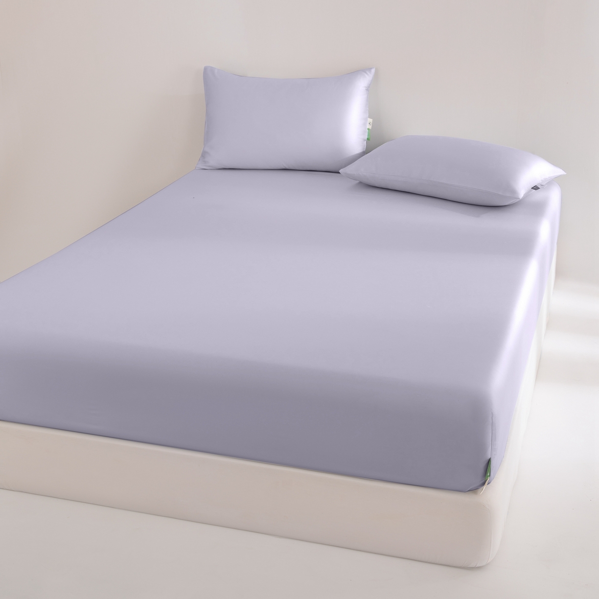 91家纺网 家纺一手货源 找家纺 眠博士 2026新款60S天丝莱赛尔纯色床笠-场景二 60S天丝床笠-迷香紫