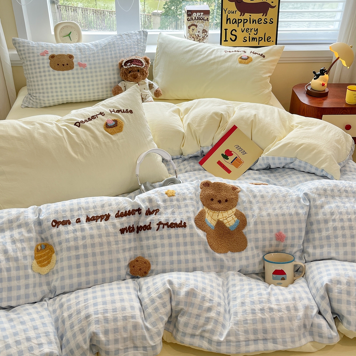 91家纺网 家纺一手货源 找家纺 桃心家居 2026新款A类亲肤舒适软糯云柔水洗棉少女卡通格子混搭毛巾绣水洗棉系列四件套 云柔水洗棉-毛巾绣甜品小熊