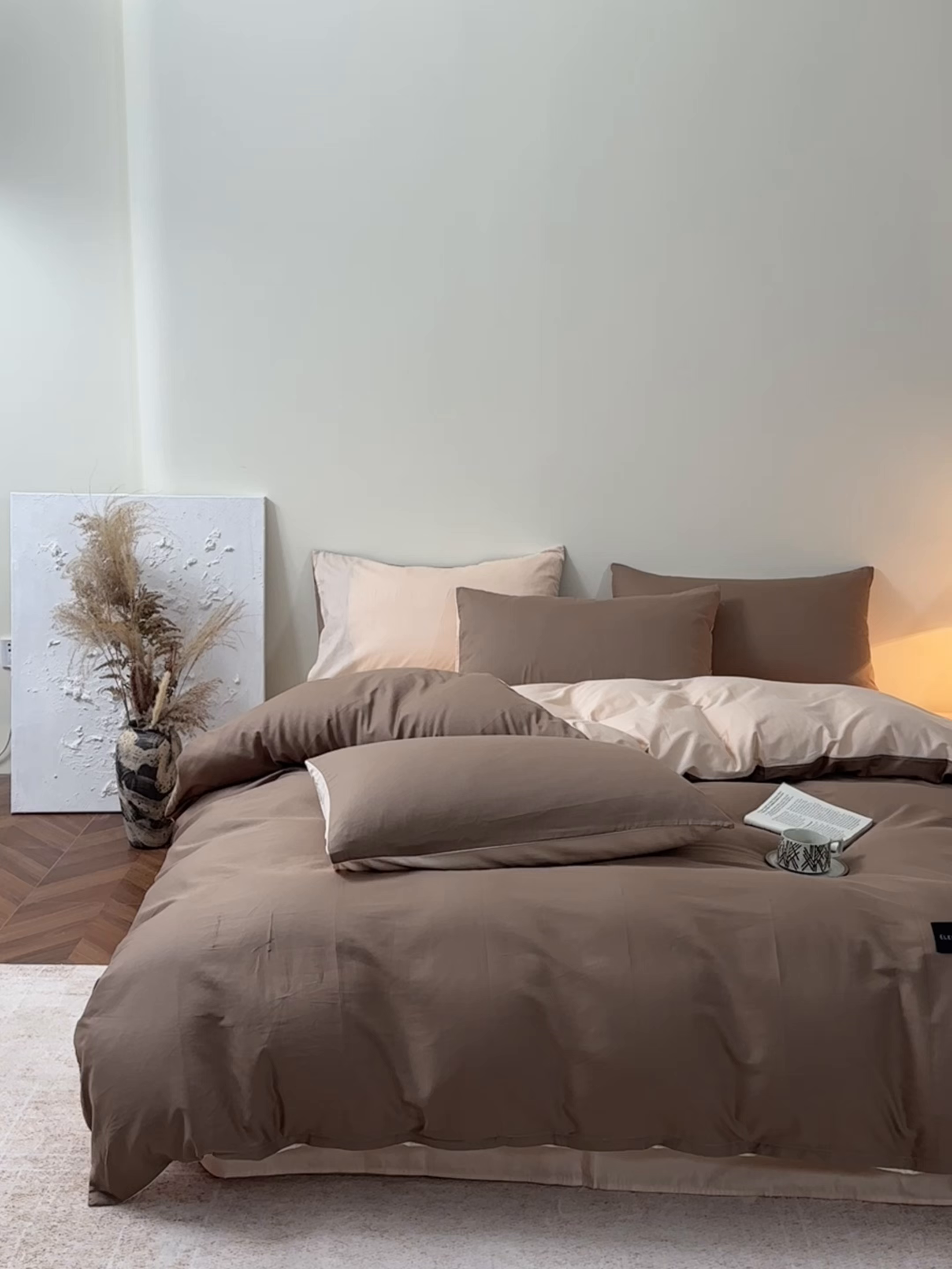 91家纺网 家纺一手货源 找家纺 寐眠 2026新款全棉纯棉纯色双拼四件套 暖棕卡其