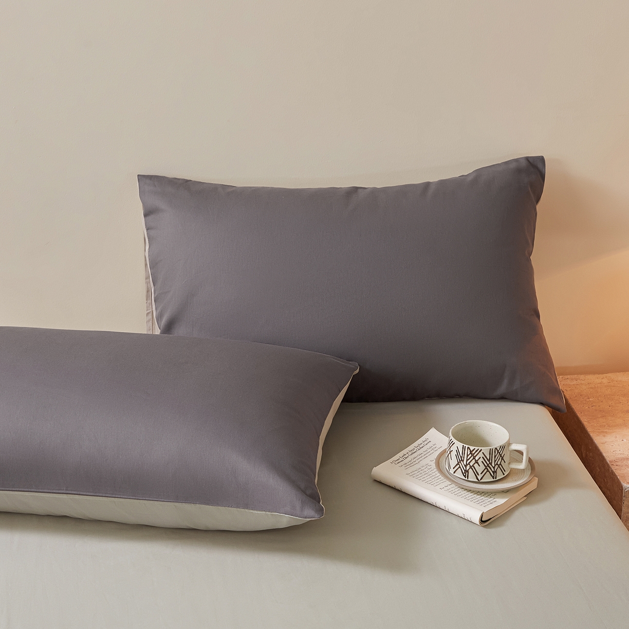 91家纺网 家纺一手货源 找家纺 寐眠 2026新款全棉纯棉纯色双拼四件套 灰调秘境