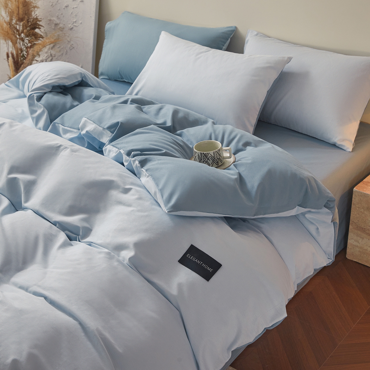 91家纺网 家纺一手货源 找家纺 寐眠 2026新款全棉纯棉纯色双拼四件套 浅蓝灰韵