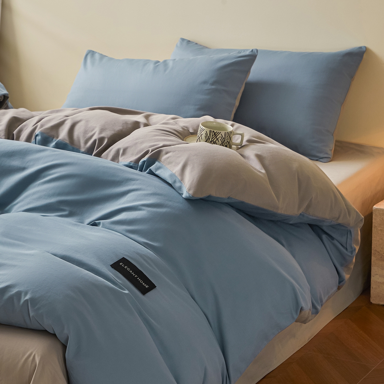 91家纺网 家纺一手货源 找家纺 寐眠 2026新款全棉纯棉纯色双拼四件套 蓝影静眠