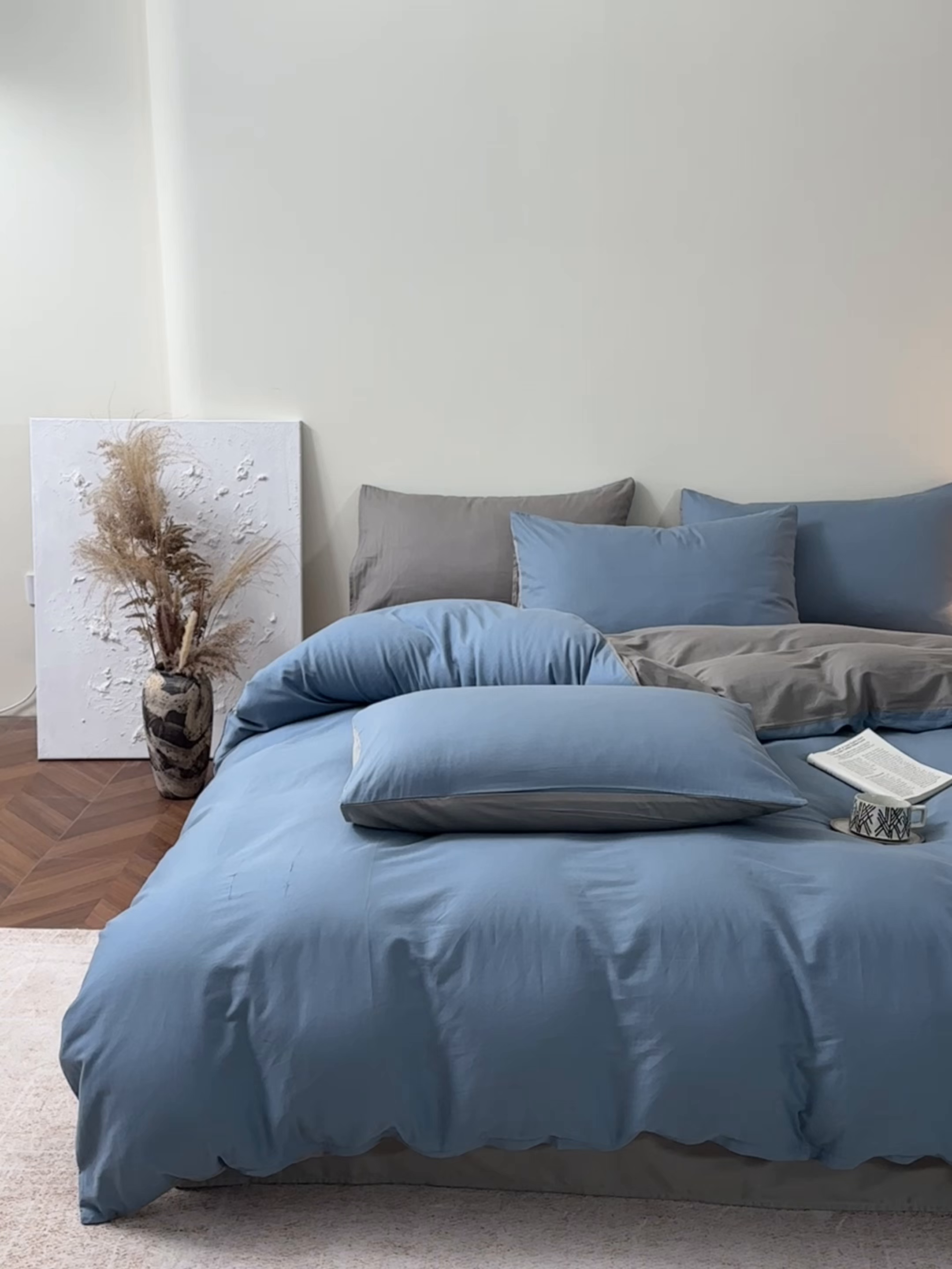 91家纺网 家纺一手货源 找家纺 寐眠 2026新款全棉纯棉纯色双拼四件套 蓝影静眠