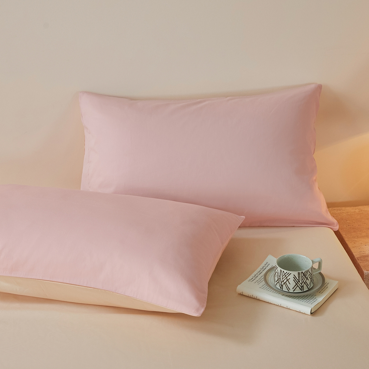 91家纺网 家纺一手货源 找家纺 寐眠 2026新款全棉纯棉纯色双拼四件套 柔粉浅榻