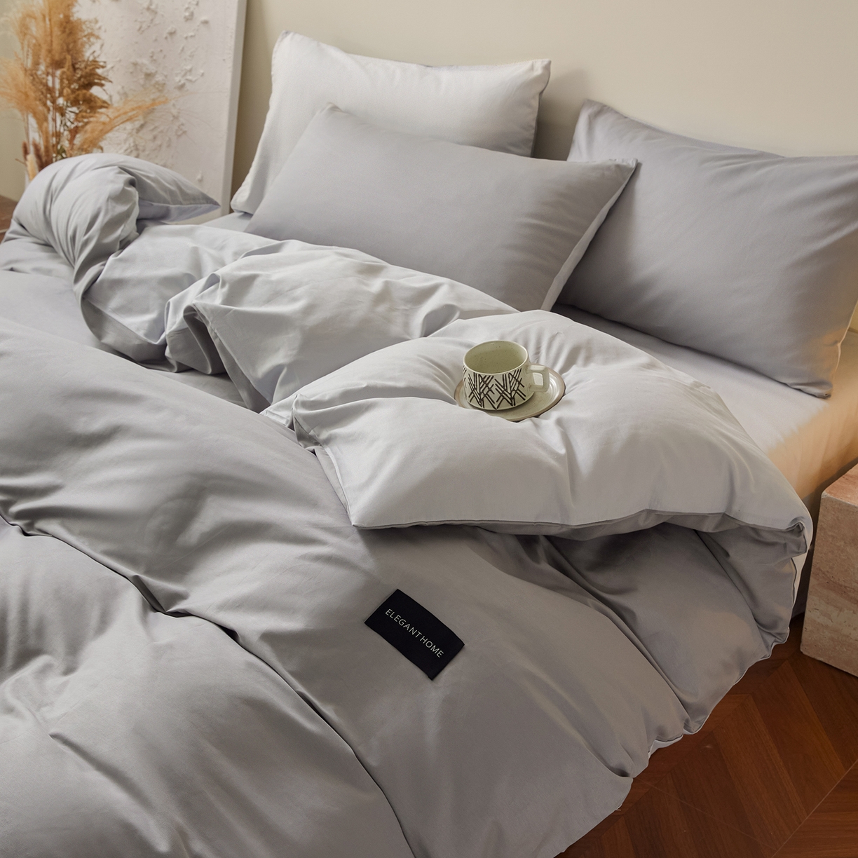91家纺网 家纺一手货源 找家纺 寐眠 2026新款全棉纯棉纯色双拼四件套 浅灰素影