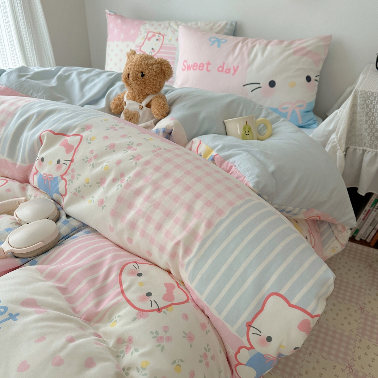 91家纺网 家纺一手货源 找家纺 桃心家居 2026新款A类亲肤舒适软糯云柔水洗棉数码印花混搭少女卡通奶乎乎系列四件套 云柔水洗棉-甜甜布偶猫